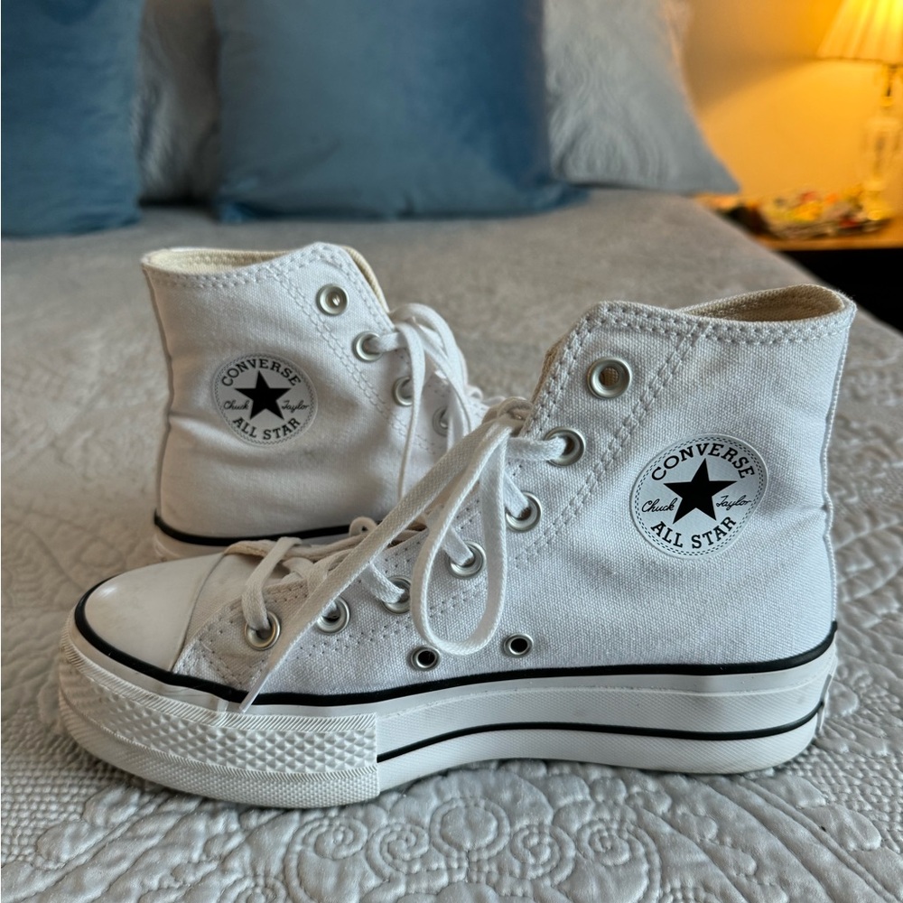 High top platform converse. Size 5.5